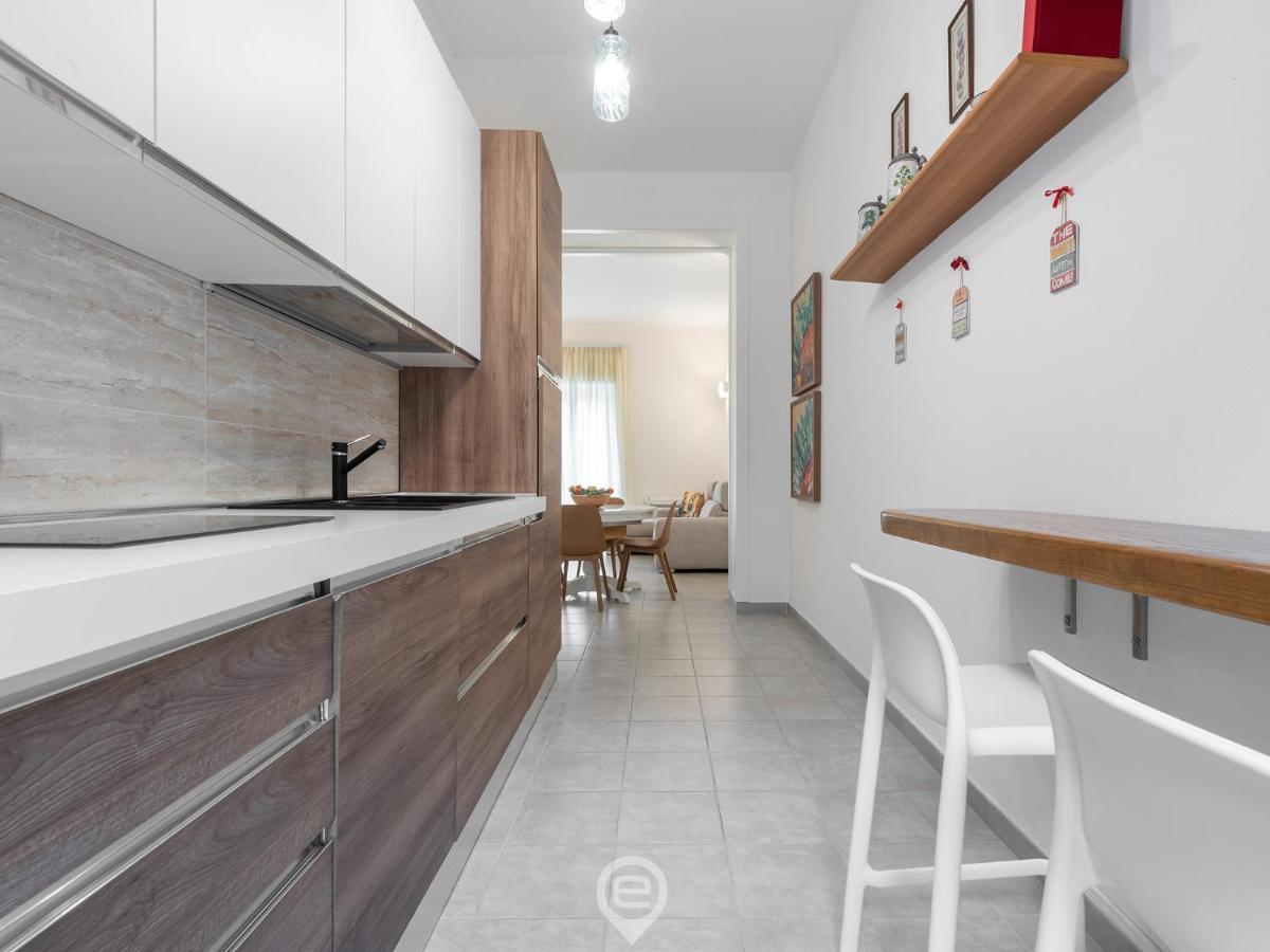 White Gold Apartment Кальяри Экстерьер фото